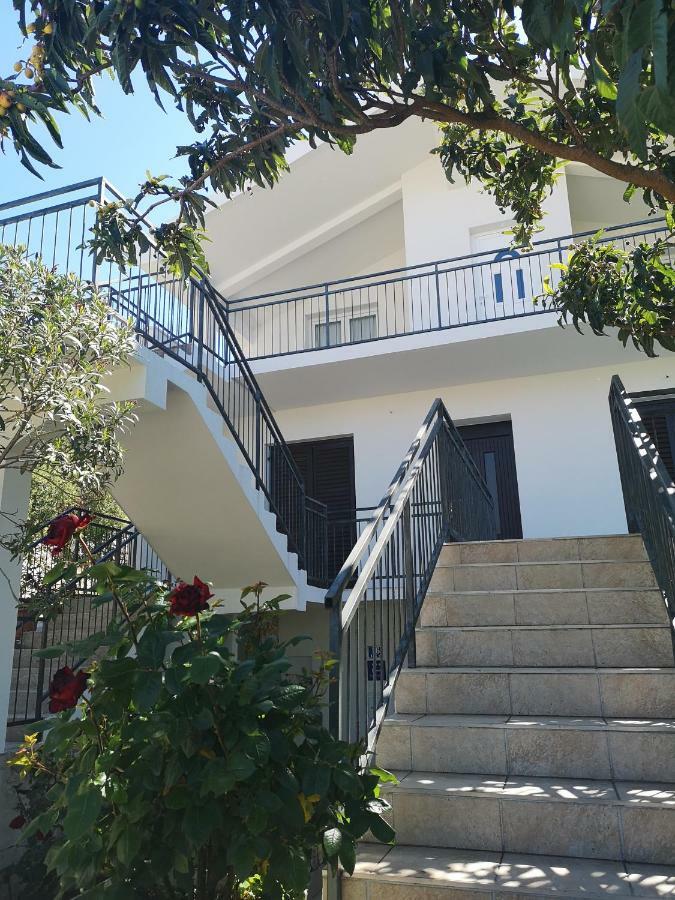 Apartman Sissy Primošten Exterior foto